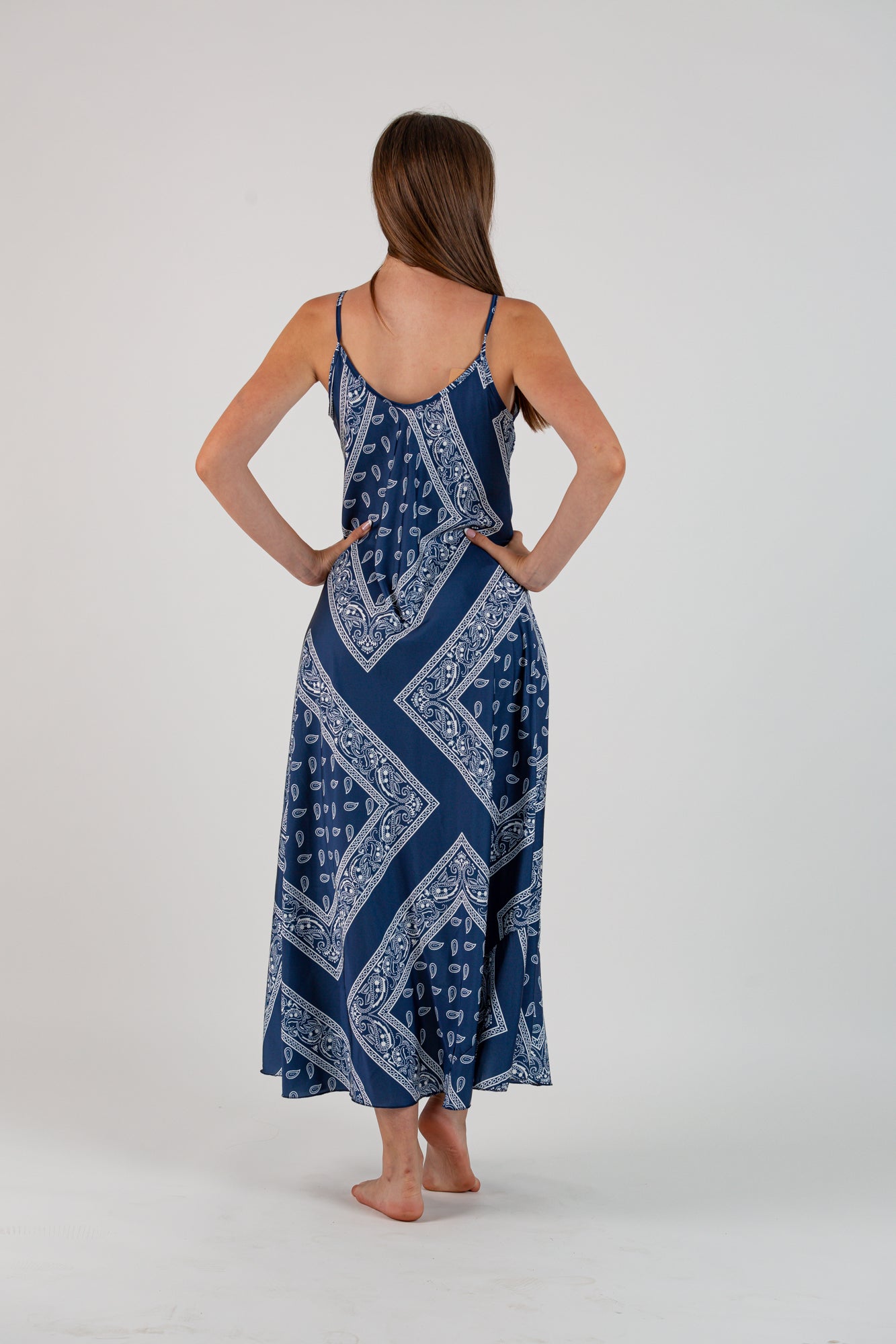 Vestido satén bandana azul
