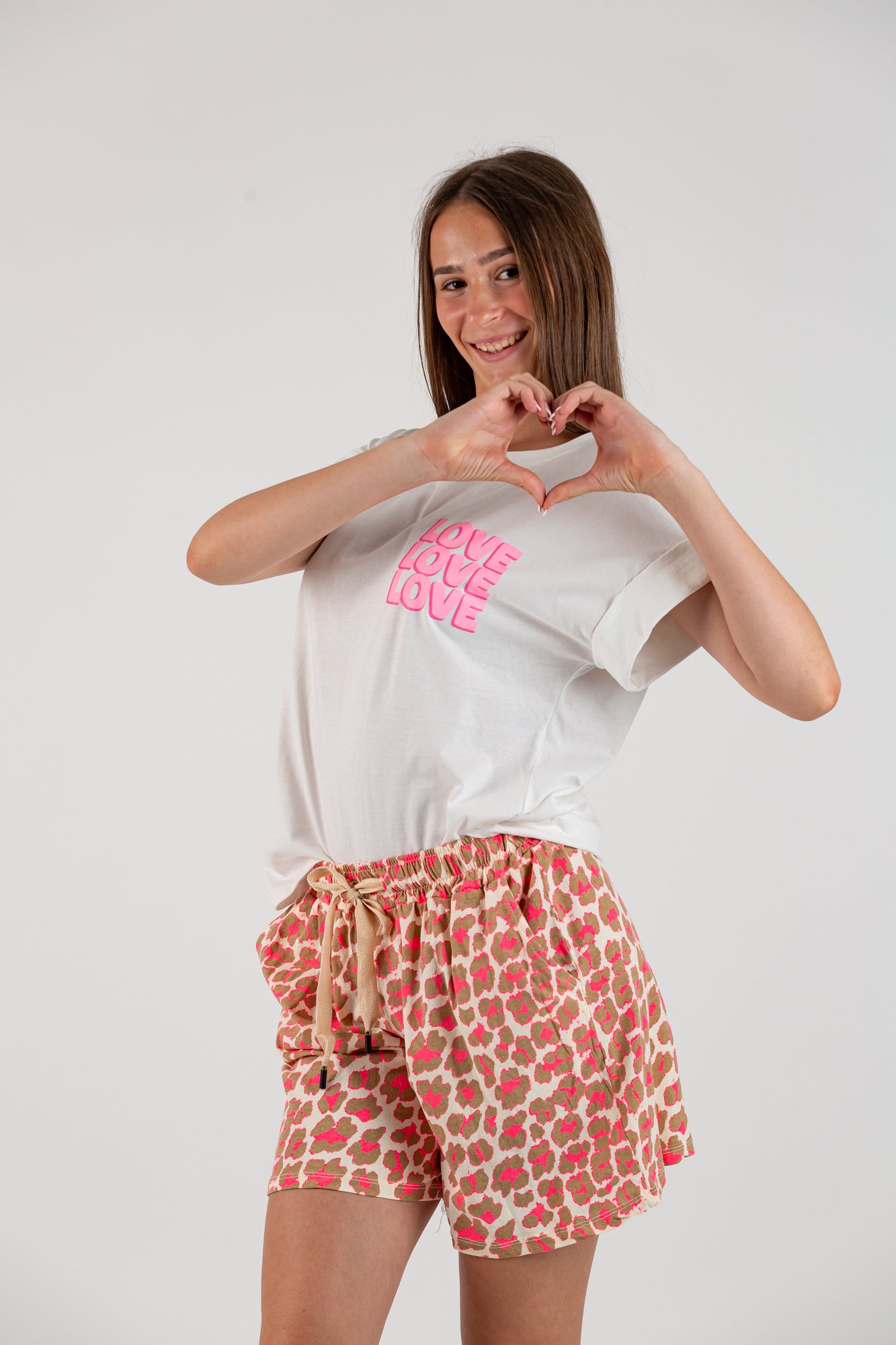 Conjunto camiseta y short Rosa Fluor