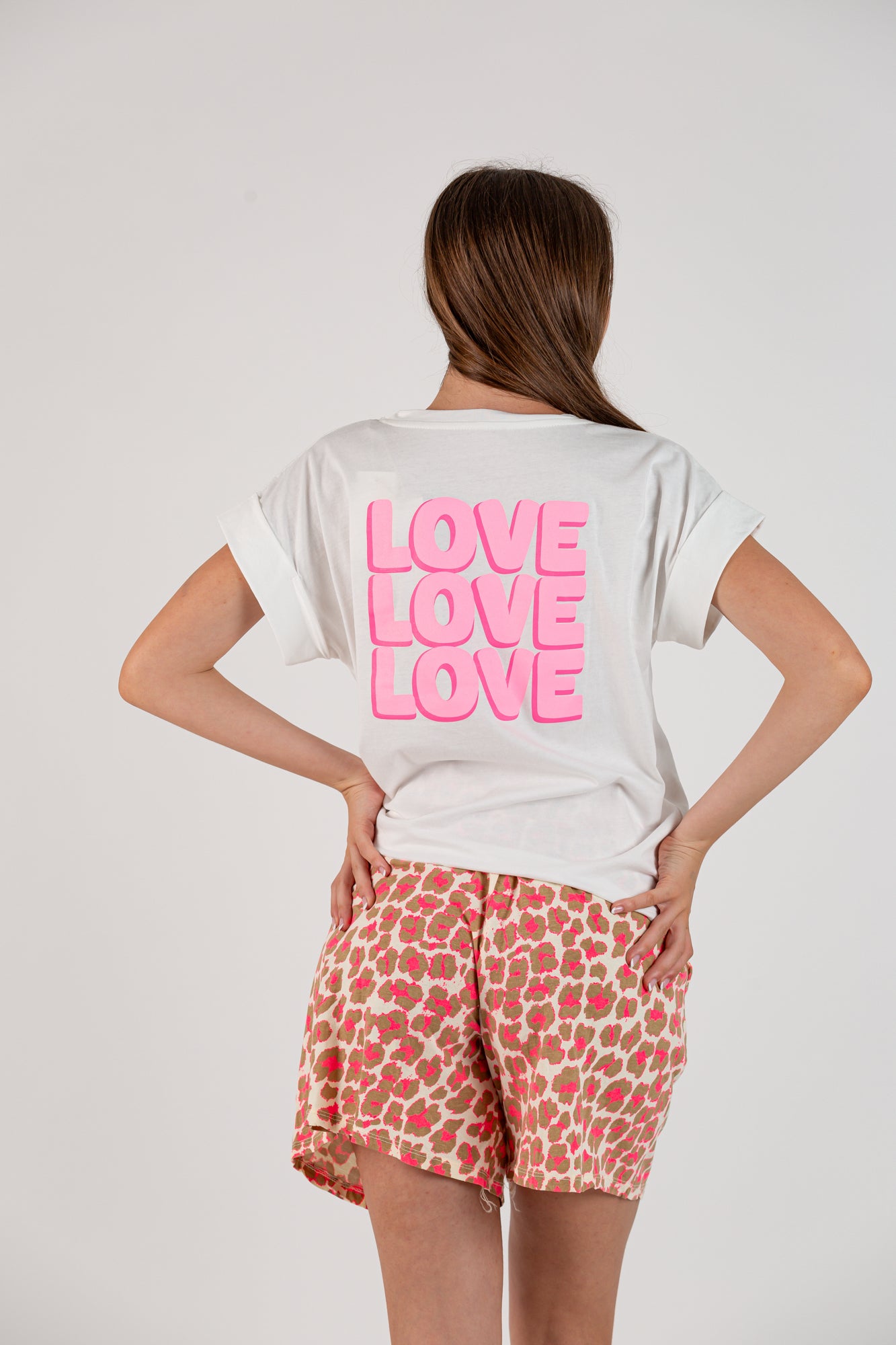 Conjunto camiseta y short Rosa Fluor